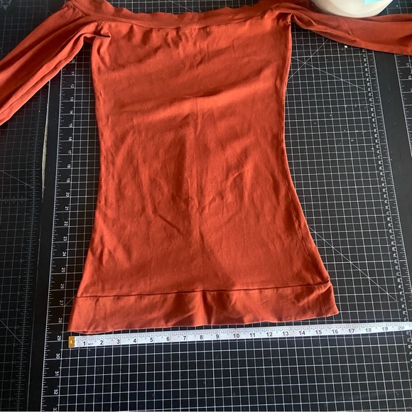 Rust Om Gaia tree bell sleeve top - Picture 5 of 8